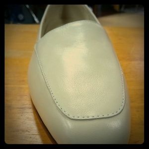 Ladies shoes